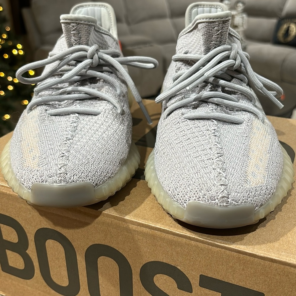 Yeezy boost 350v2